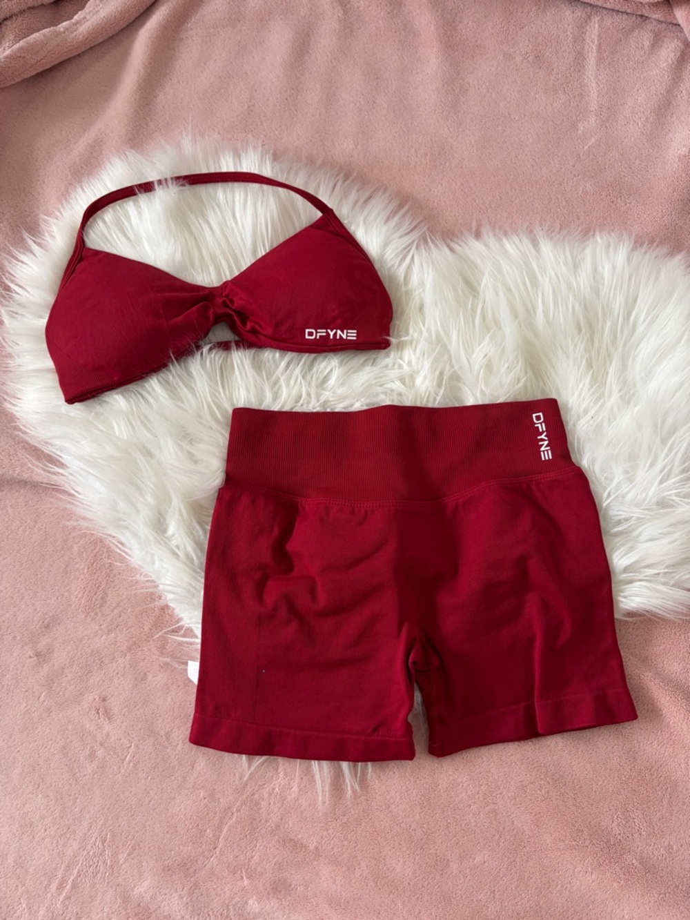 DFYNE Women's Red Sports Bra & Shorts Set